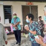 A person not wearing face mask in public.